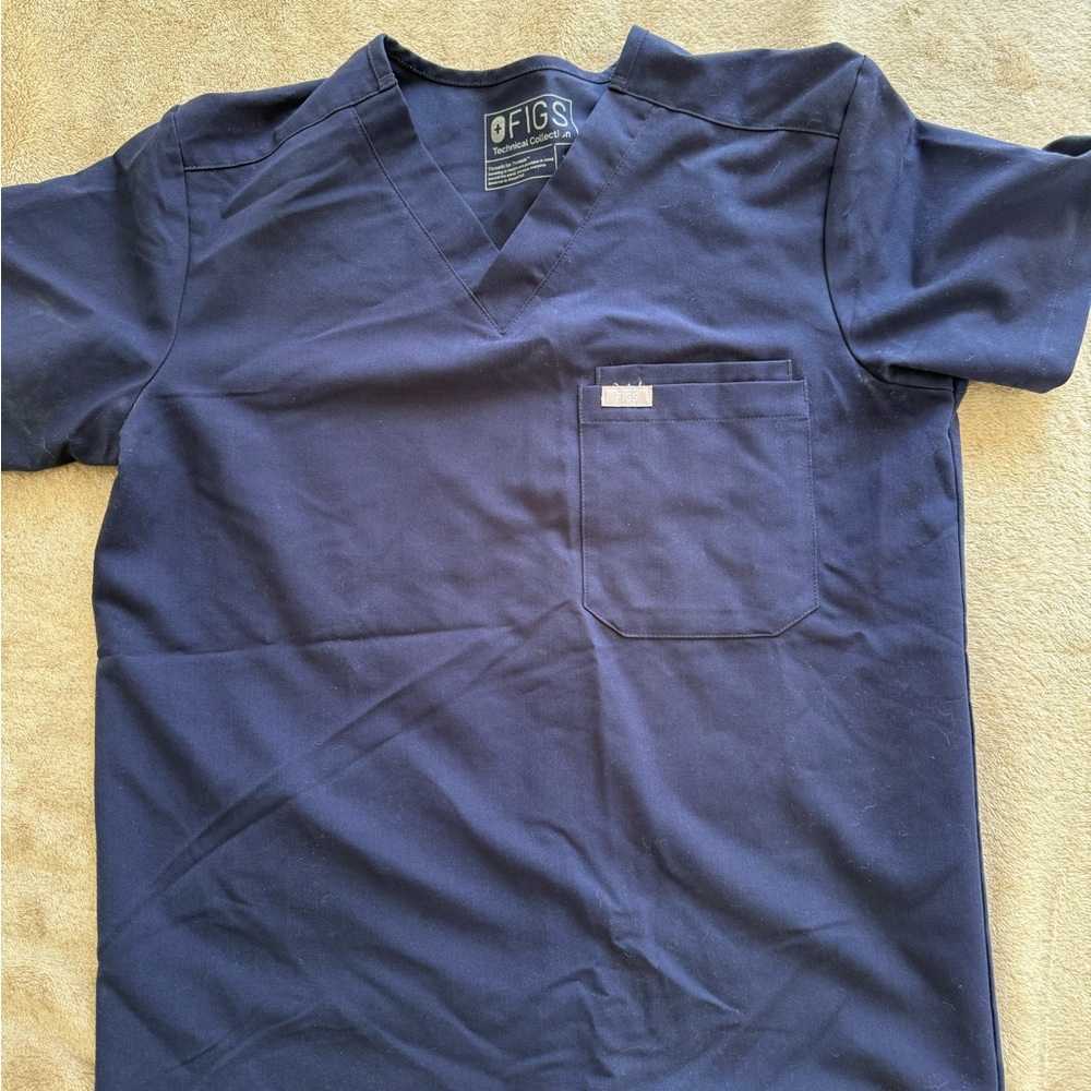 Figs Men's Deep Blue V-Neck Tee